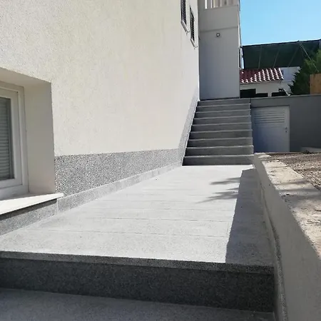 Antonia * Primošten